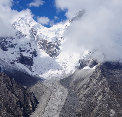 Popular Science: The Jatunraju Glacier – lying and waiting?