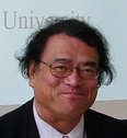 Japonský chemik byl oceněn "Zlatou medailí PřF UK" za spolupráci s fakultou