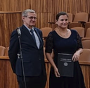 Cena děkana pro dr. Janákovou Kuprovou z naší katedry