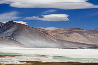 Miscanti_Lagoon_San_Pedro_de_Atacama_Chile_Luca_Galuzzi.jpg